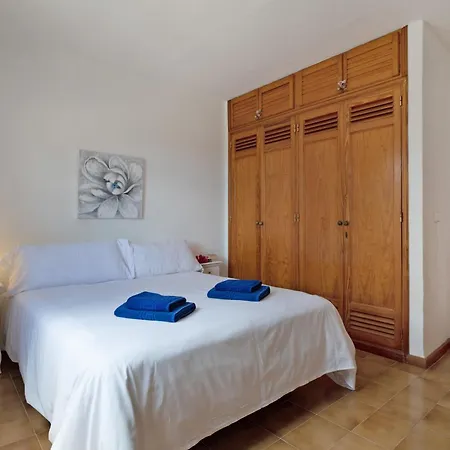 Апартаменти Puerto Chico W *